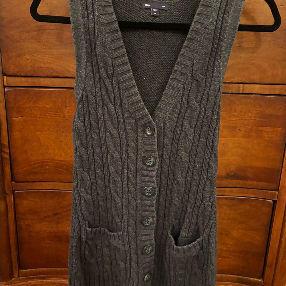 GAP Dark Gray Cable Knit Sweater Vest